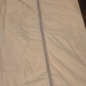 Embroidered Set Of 2 Colonial Williamsburg King Sized Pillowcases